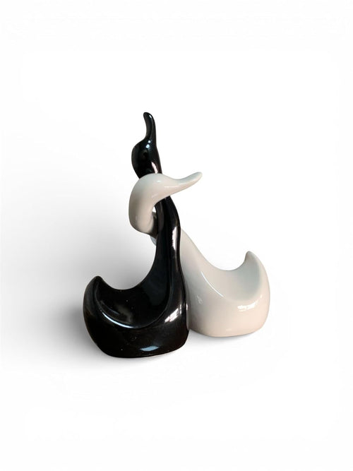 VIBHSA Ceramic Swan Couple Showpiece for Home Decor, Black & White Love Birds Figurine Set