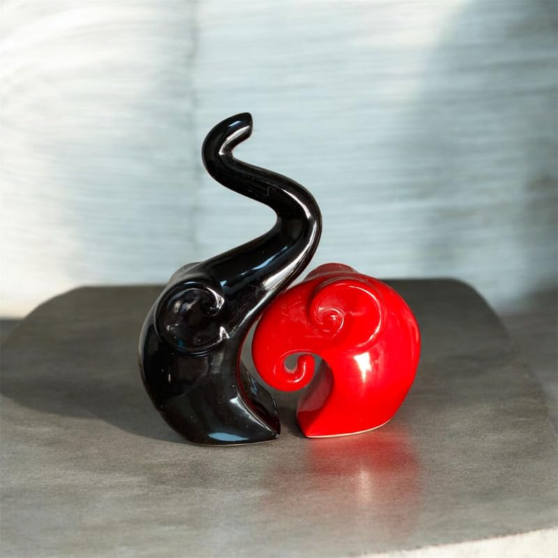 VIBHSA Modern Black & White Elephant Couple Showpiece ? Abstract Love Elephant Statue Set for Home Decor