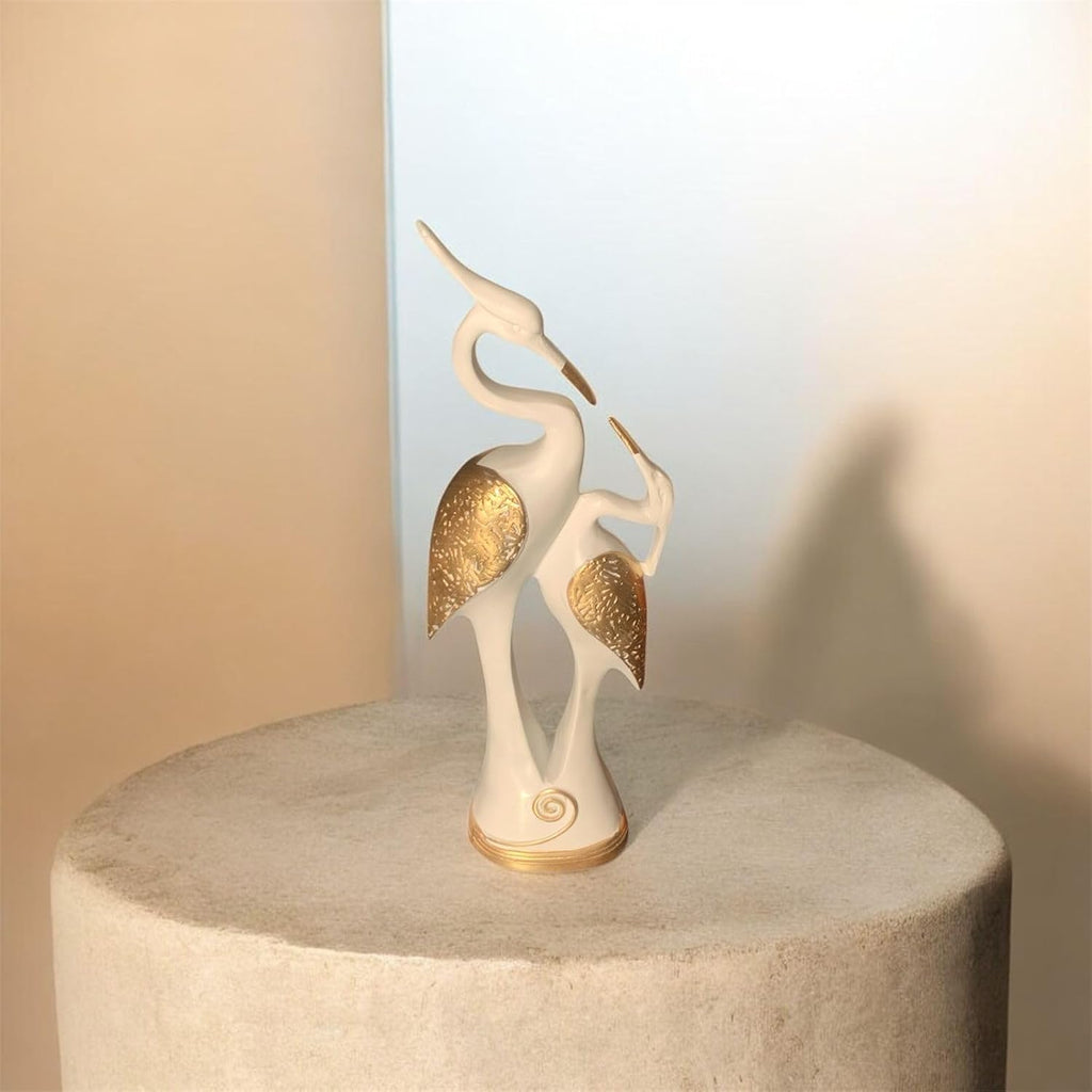VIBHSA Pair of Kissing Swan Duck Love Birds Decorative Showpiece for Home Décor