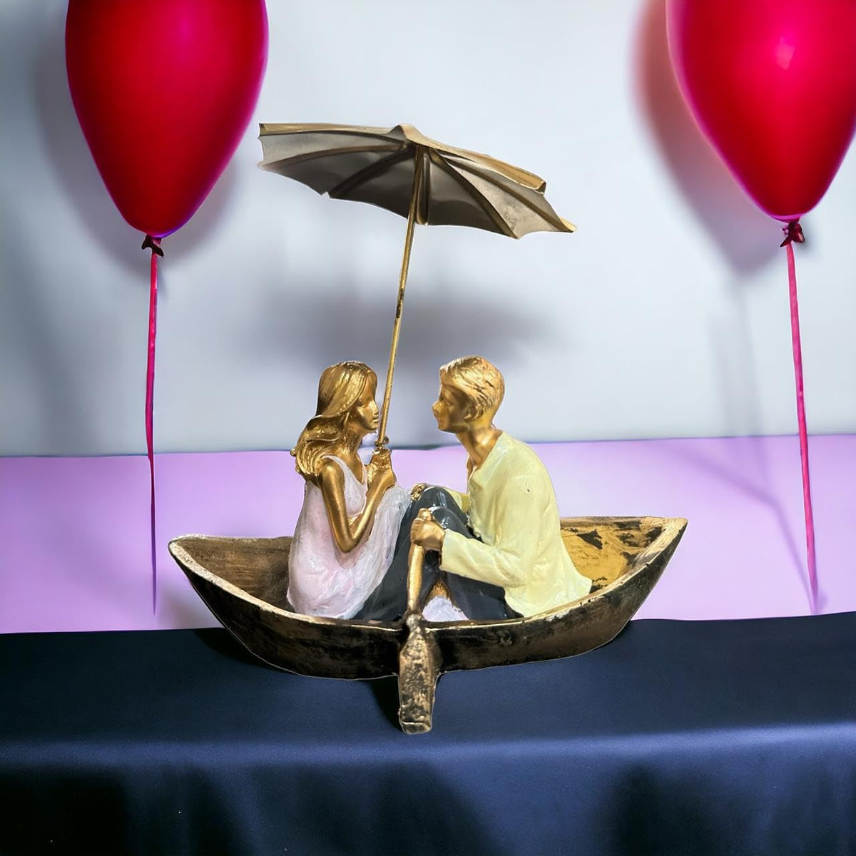 VIBHSA Gift for Girlfriend Boyfriend Husband Wife Girls Boys Birthday Wedding Anniversary Romantic Boat Couple Showpiece Statue for Home Decor Living Room Table Decoration Items