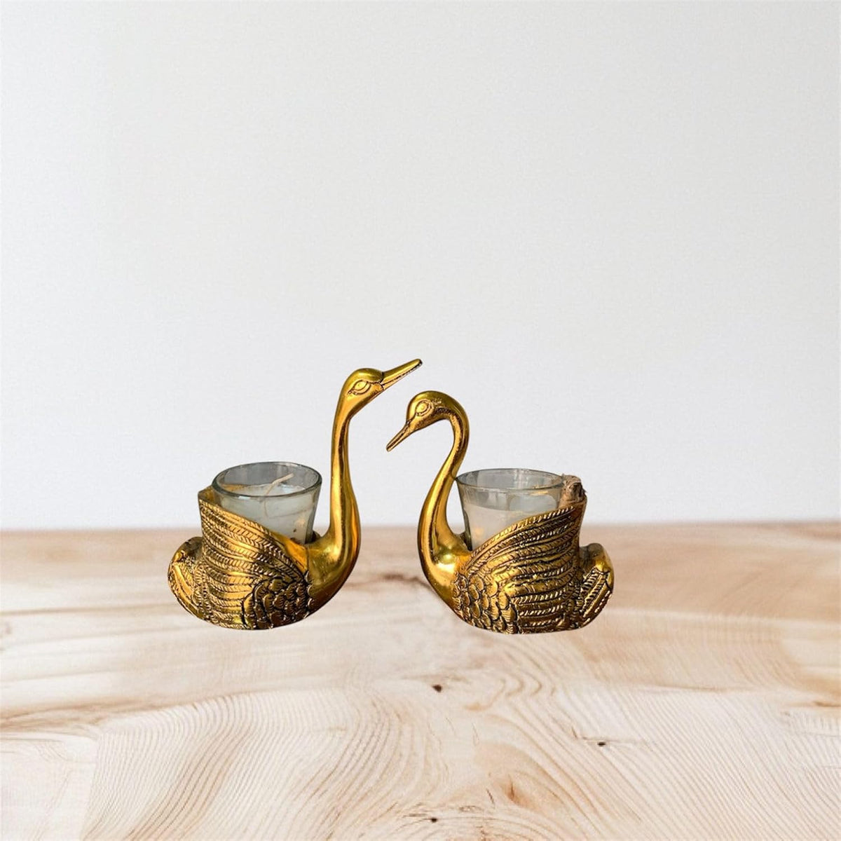Aluminium Pair of Swan Candle Holder Showpiece for Good Luck & Love