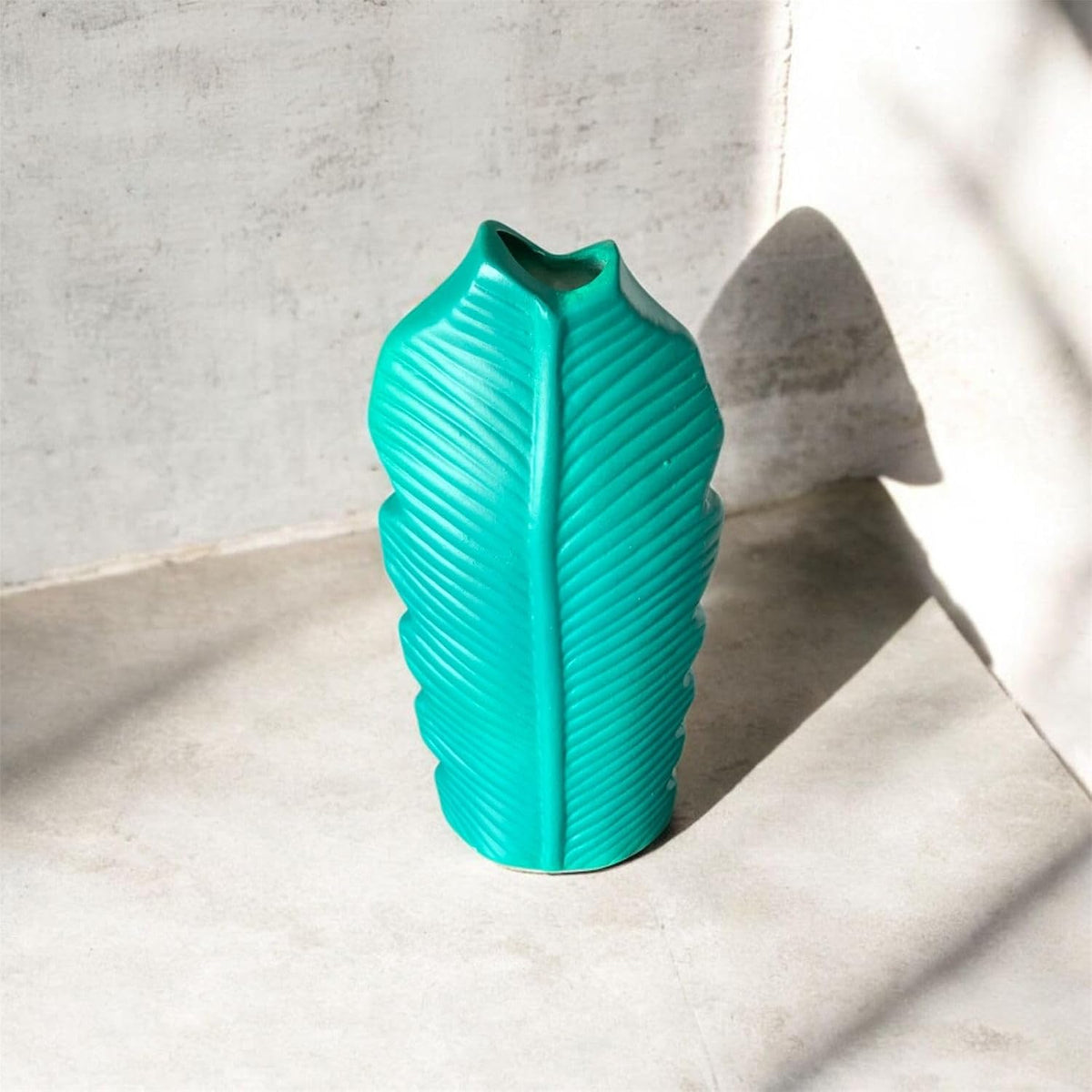 VIBHSA Ceramic White Handmade Donut Shaped Vase for Pampas Grass Modern Living Room Table Decoration Boho Flower Vase