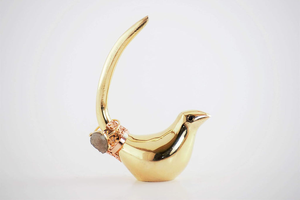VIBHSA Handcrafted Bird Ring Holder Wedding Engagement Ring Holders for Jewelry (Golden)