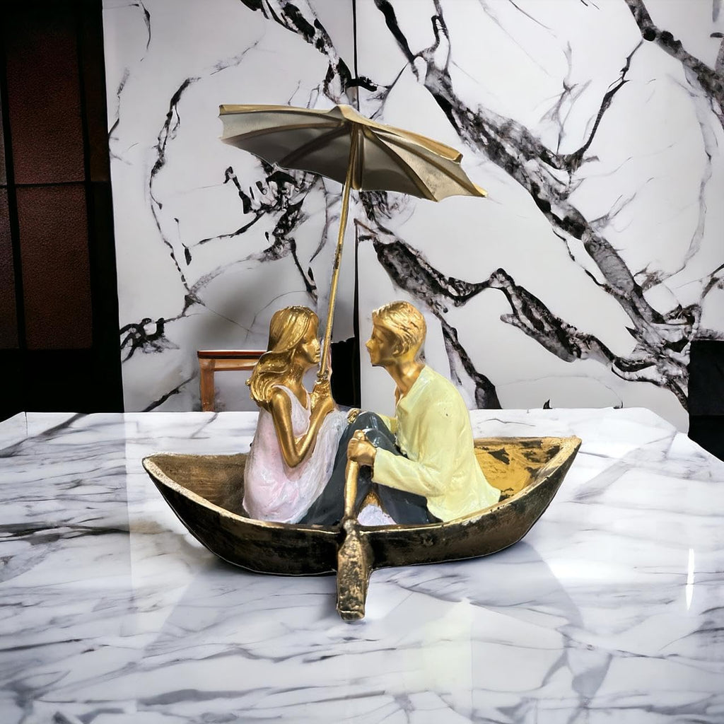 VIBHSA Gift for Girlfriend Boyfriend Husband Wife Girls Boys Birthday Wedding Anniversary Romantic Boat Couple Showpiece Statue for Home Decor Living Room Table Decoration Items