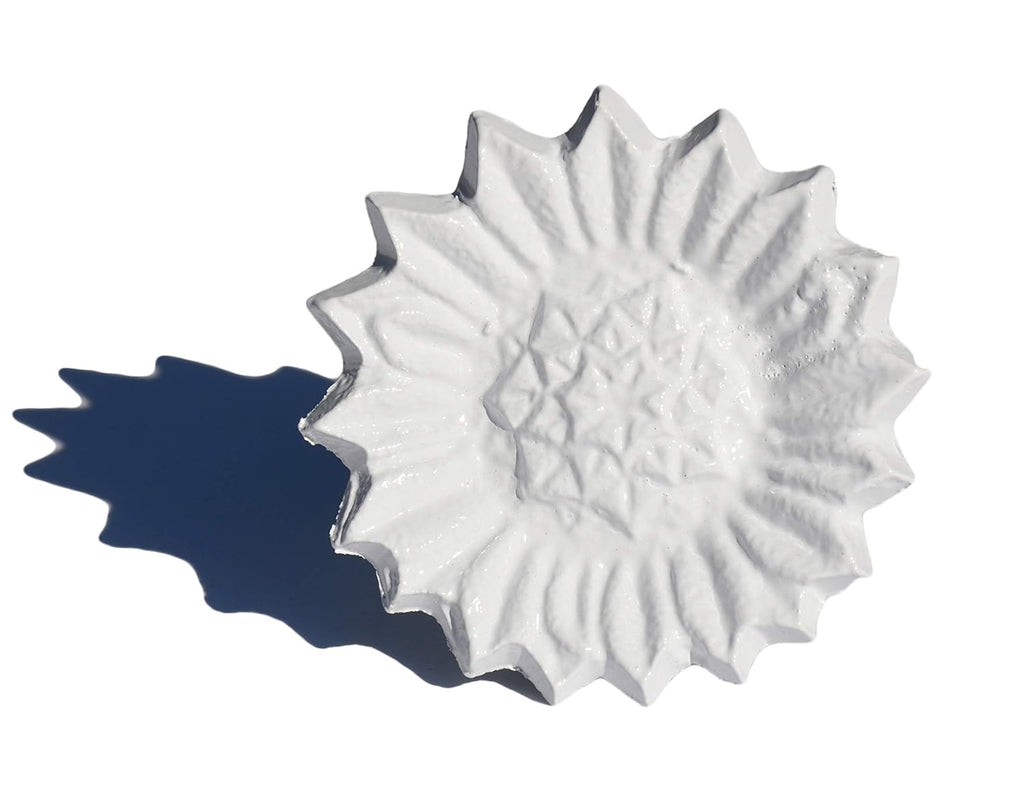 VIBHSA Flower Napkin Rings Set of 4 Handcrafted Décor (White Antique)