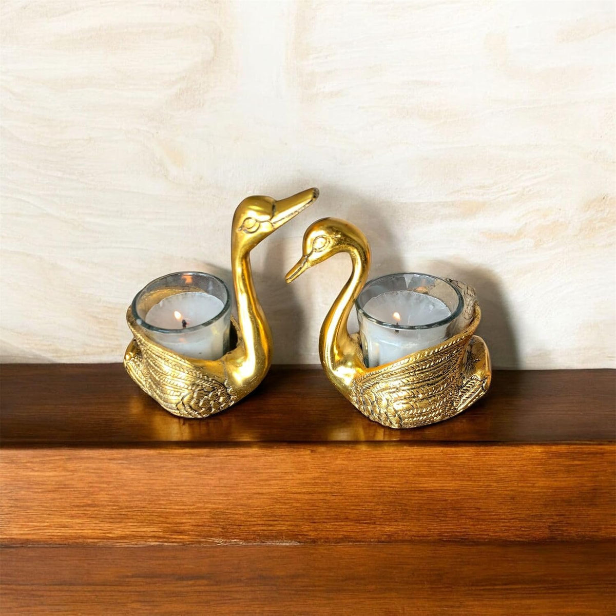 Aluminium Pair of Swan Candle Holder Showpiece for Good Luck & Love