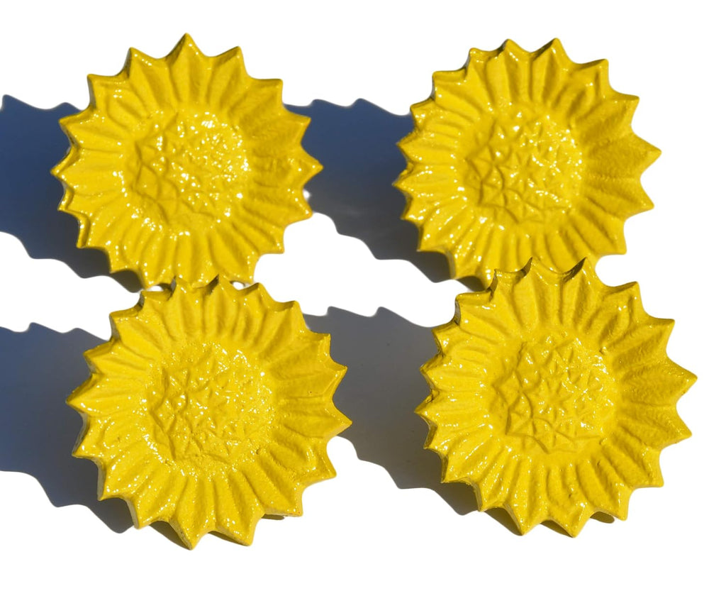VIBHSA Flower Napkin Rings Set of 4 Handcrafted Décor (Yellow Antique)