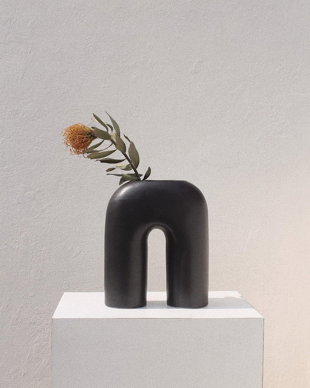 VIBHSA Inverted U Shape Ceramic Minimalist Aesthetic Flower Vase