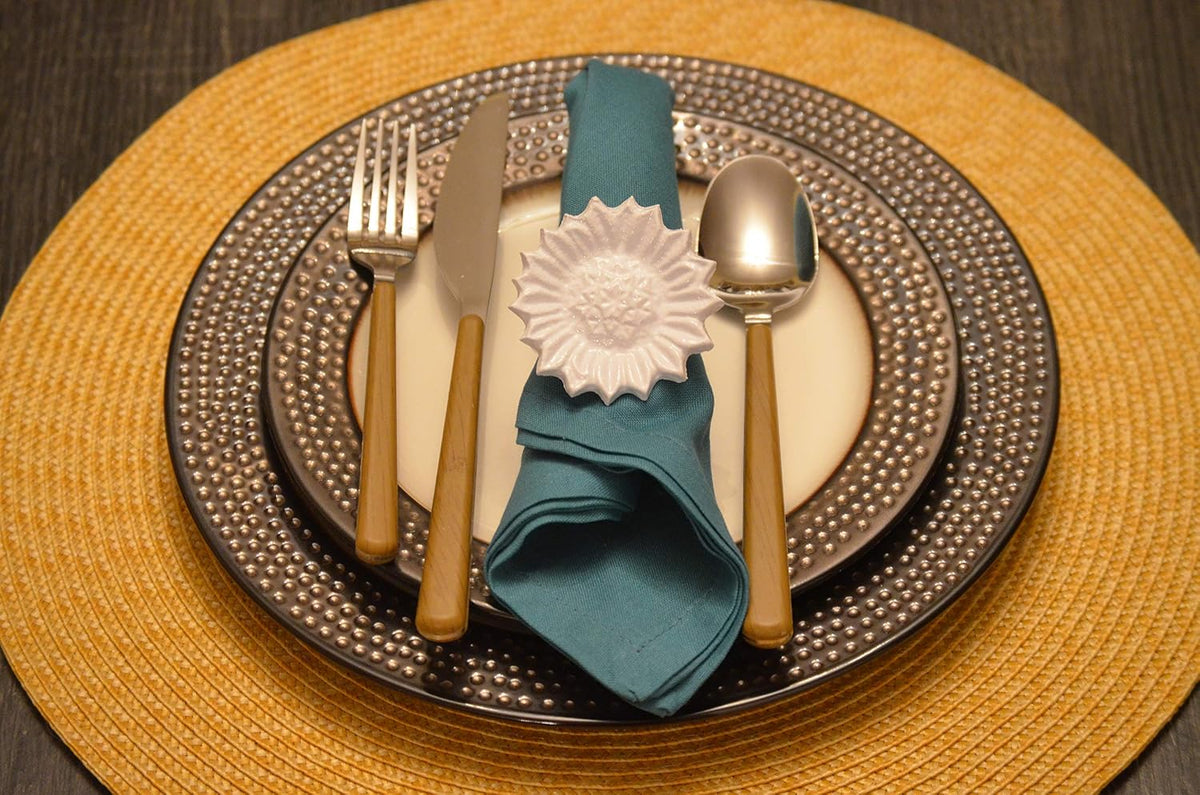 VIBHSA Flower Napkin Rings Set of 4 Handcrafted Décor (White Antique)