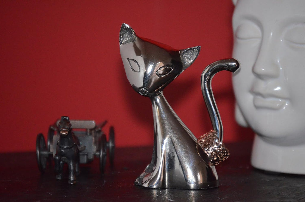 VIBHSA Cat Ring Holder Modern Jewelry Organizer (5.4 oz, 2.3" Tail)